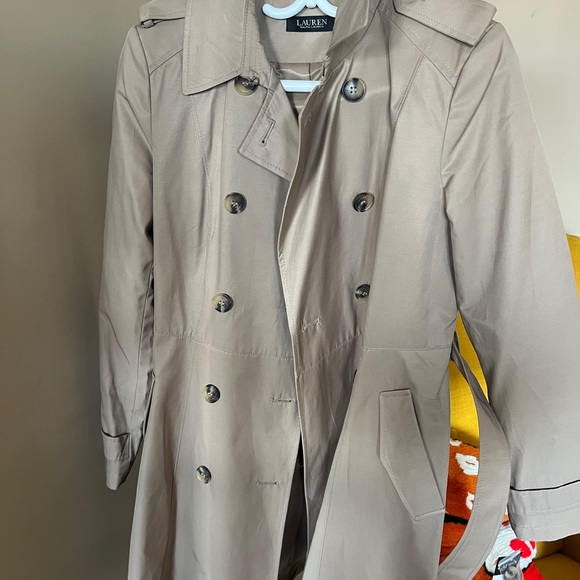 Ralph Lauren Belted Trench Coat Medium - Picture 2 of 5
